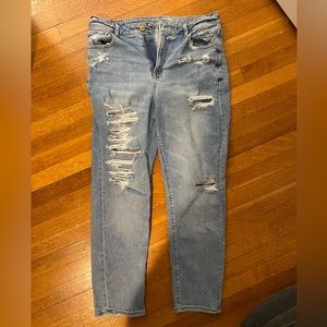American Eagle Mom Jeans